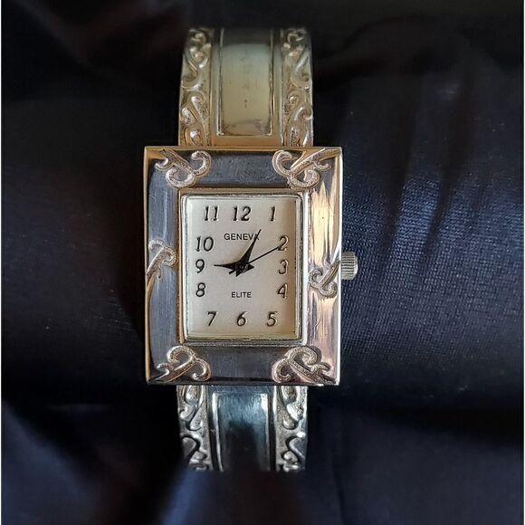 SILVER GENEVA ELITE CUFF BRACELET WATCH - Picture 1 of 9